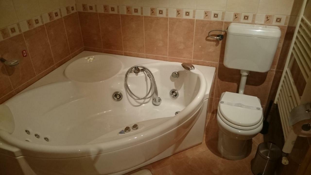 Apartment Kosic Zgaljic Kültér fotó