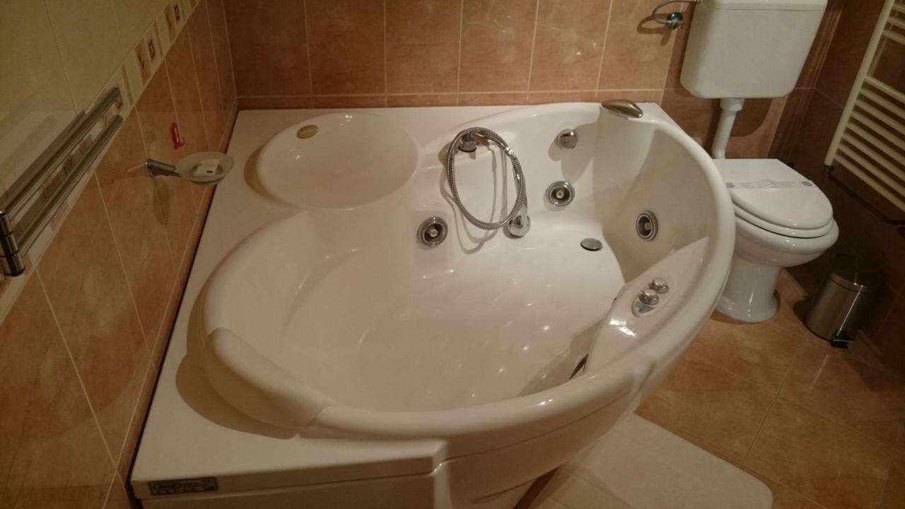Apartment Kosic Zgaljic Kültér fotó